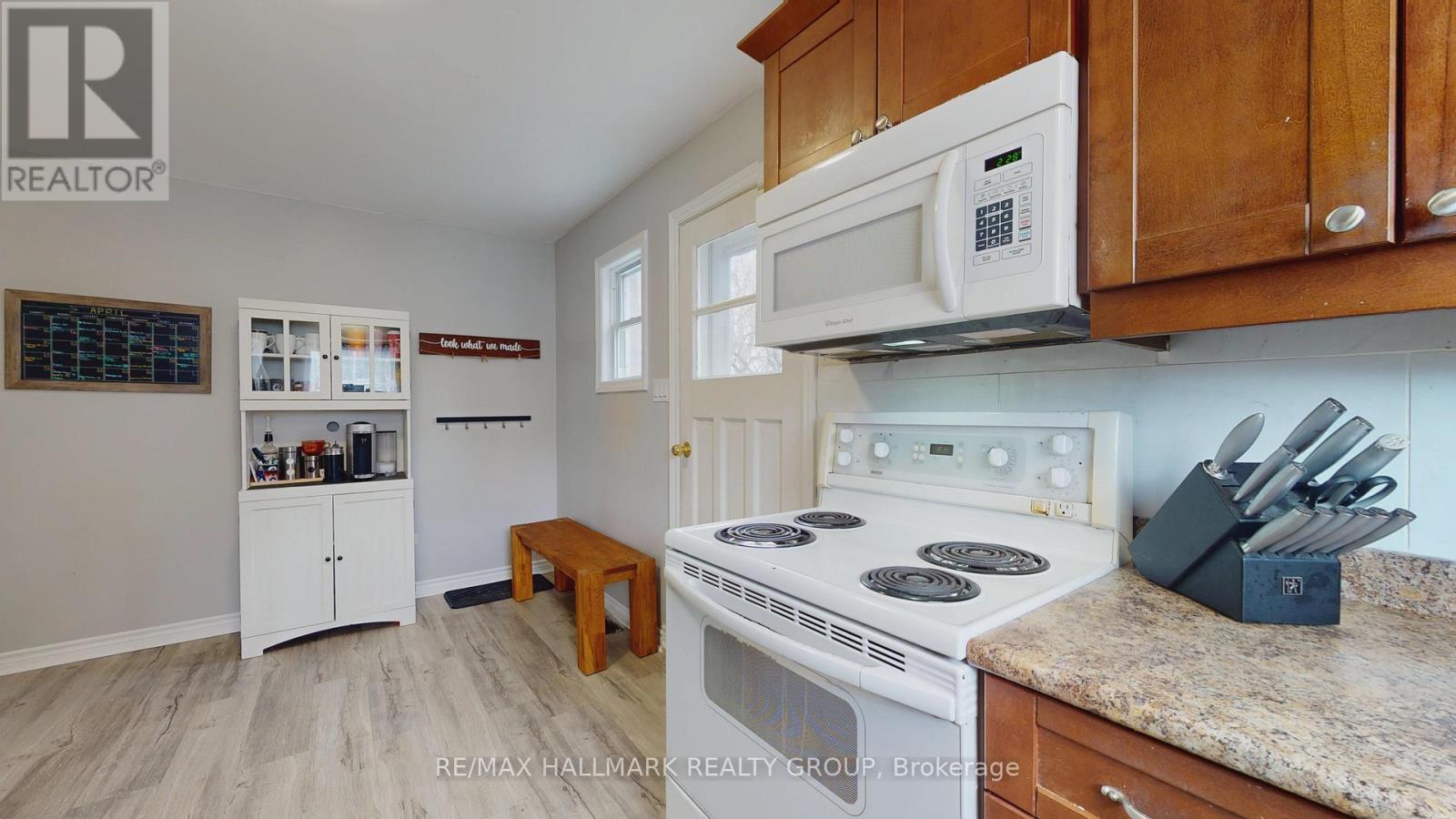 24 Schofield Avenue, Brockville, Ontario  K6V 4M5 - Photo 11 - X13024010