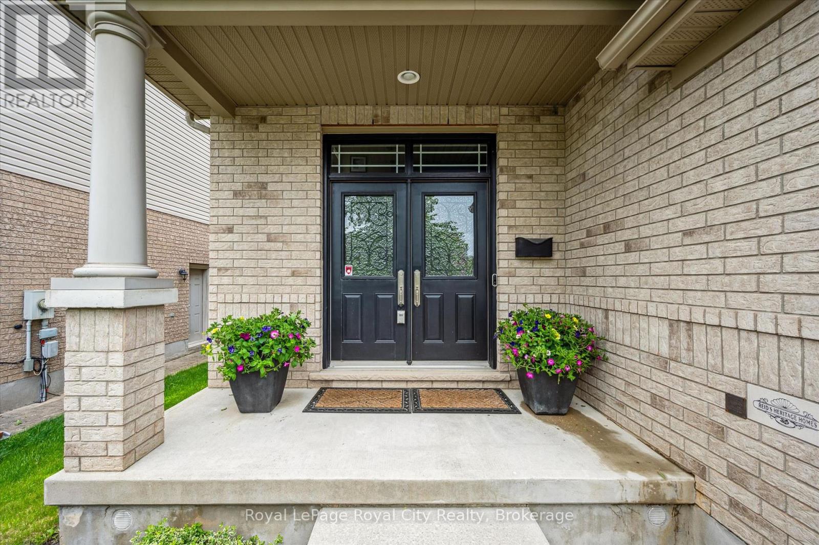 16 Hall Avenue, Guelph, Ontario  N1L 0B3 - Photo 3 - X12801596