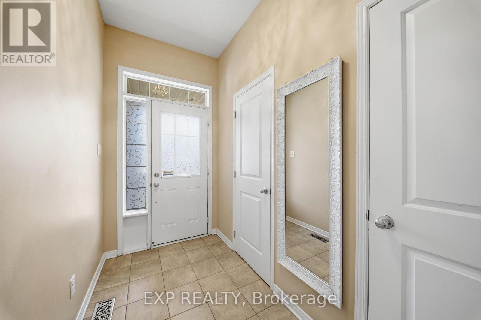 587 Pepperville Crescent, Ottawa, Ontario  K2M 0E7 - Photo 2 - X13024172