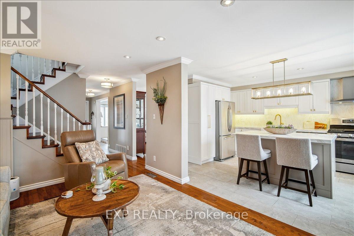 2417 Headon Forest Drive, Burlington, Ontario  L7M 3K7 - Photo 11 - W13024164