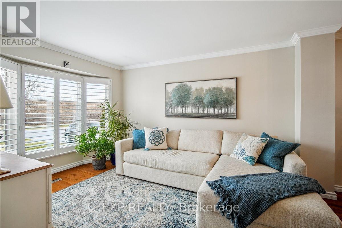 2417 Headon Forest Drive, Burlington, Ontario  L7M 3K7 - Photo 5 - W13024164