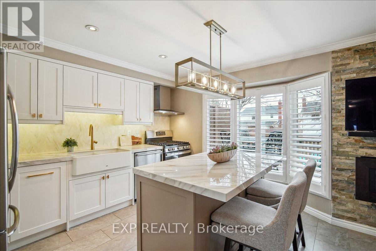 2417 Headon Forest Drive, Burlington, Ontario  L7M 3K7 - Photo 8 - W13024164