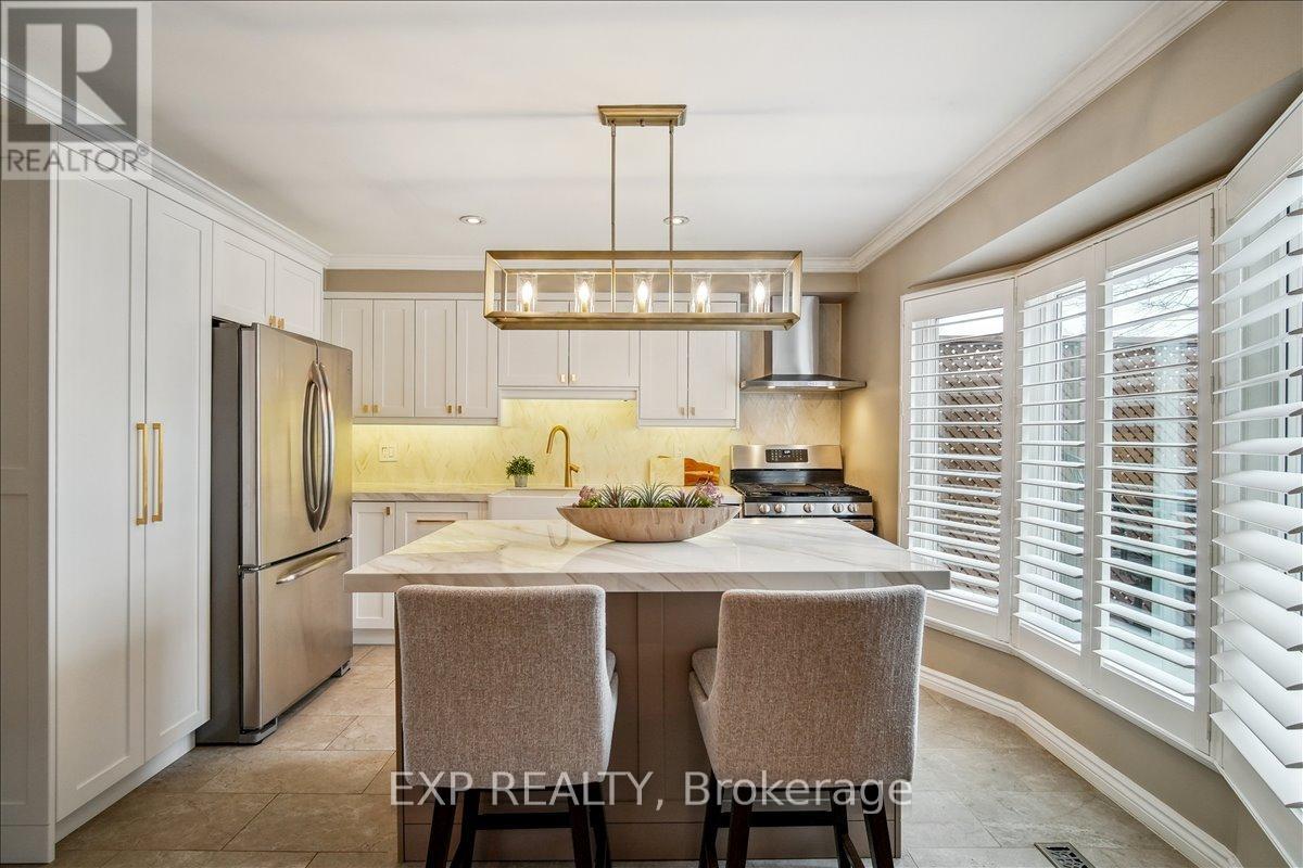 2417 Headon Forest Drive, Burlington, Ontario  L7M 3K7 - Photo 9 - W13024164