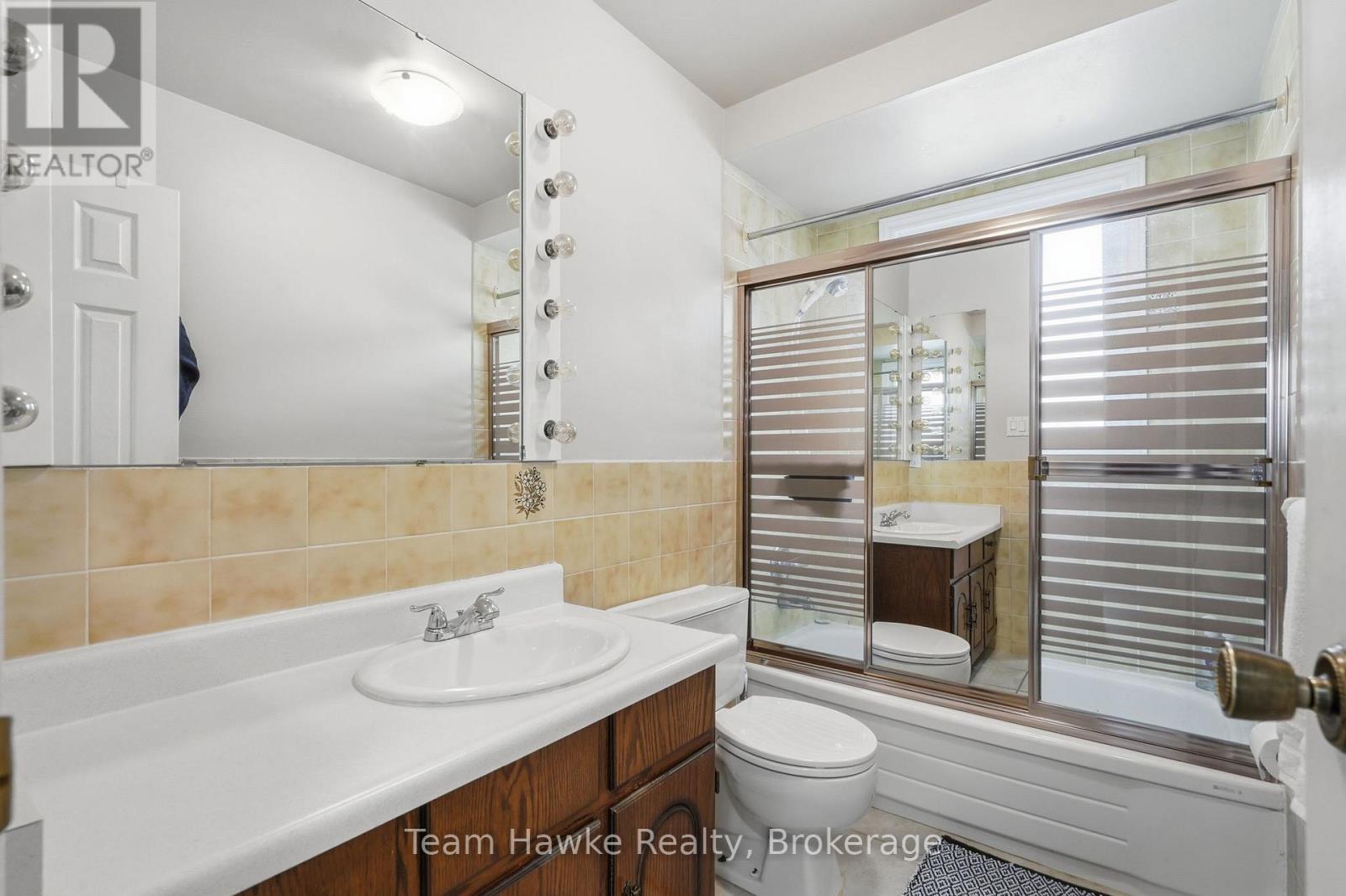 679 Simcoe Avenue, Tay, Ontario  L0K 1R0 - Photo 14 - S12945100