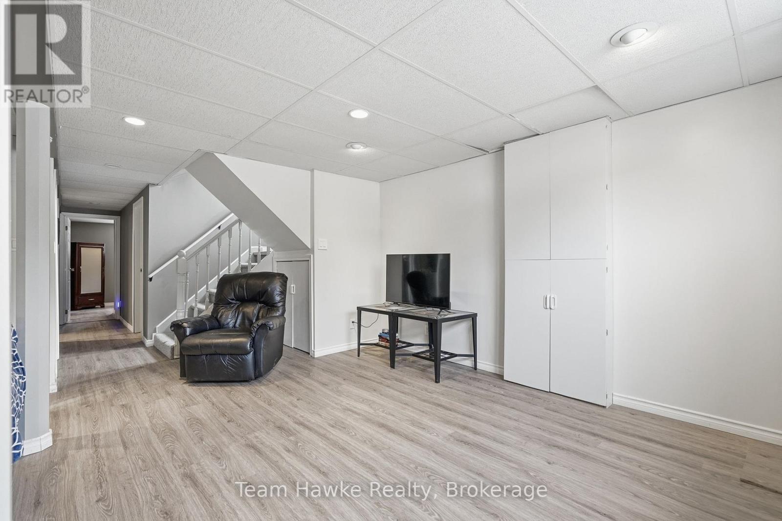 679 Simcoe Avenue, Tay, Ontario  L0K 1R0 - Photo 26 - S12945100