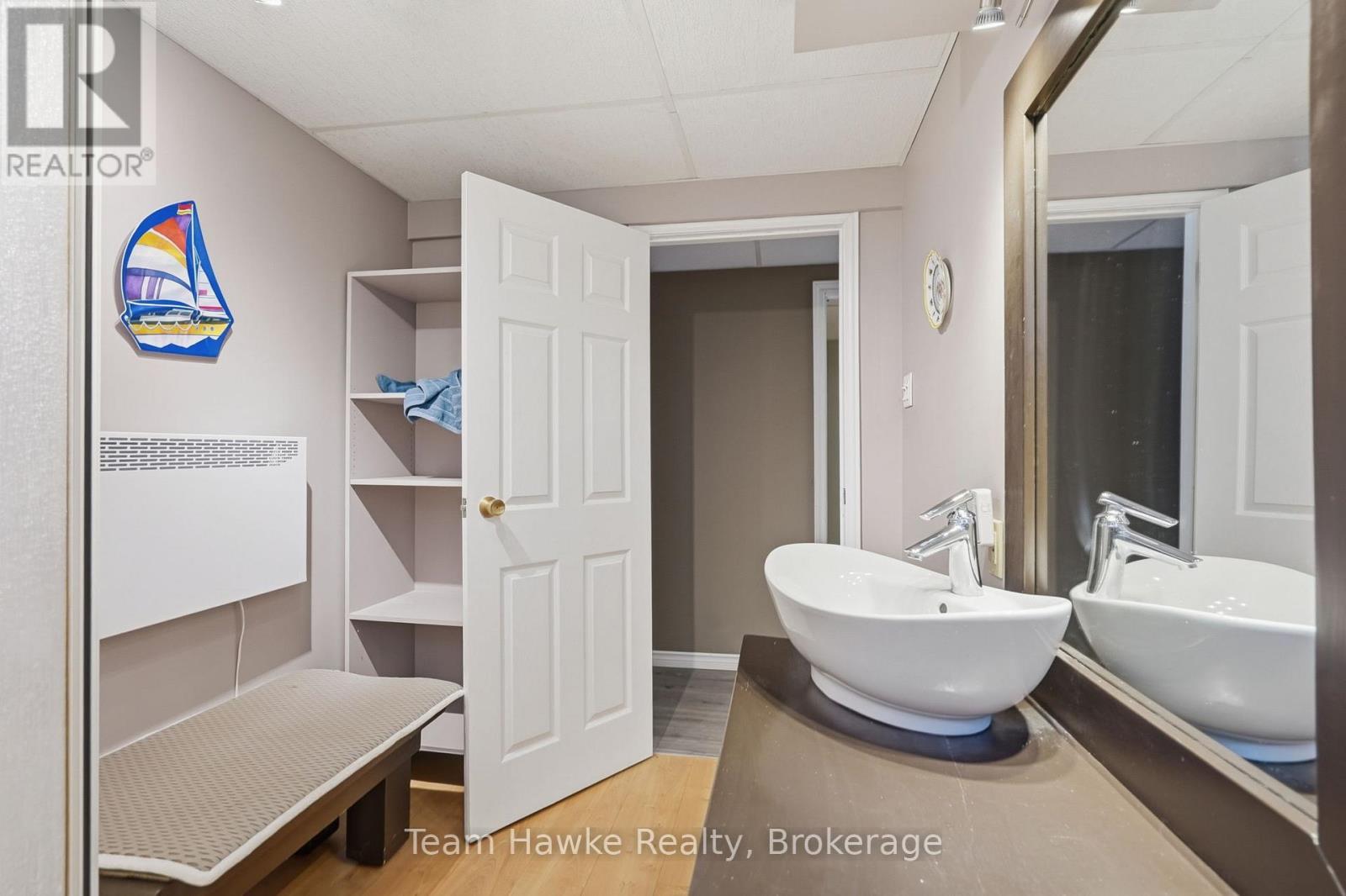 679 Simcoe Avenue, Tay, Ontario  L0K 1R0 - Photo 32 - S12945100