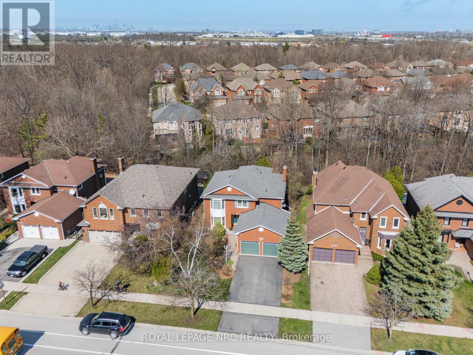 2133 Grand Boulevard, Oakville, Ontario  L6H 5M3 - Photo 49 - W13023958