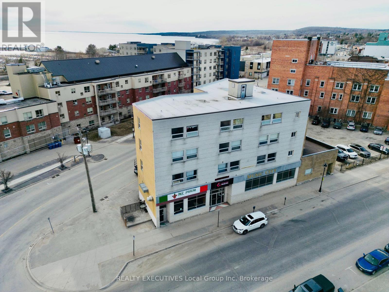 221 Algonquin Avenue, North Bay, Ontario  P1B 4V8 - Photo 2 - X13024268