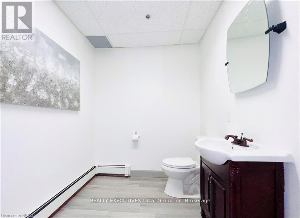 221 Algonquin Avenue, North Bay, Ontario  P1B 4V8 - Photo 9 - X13024268