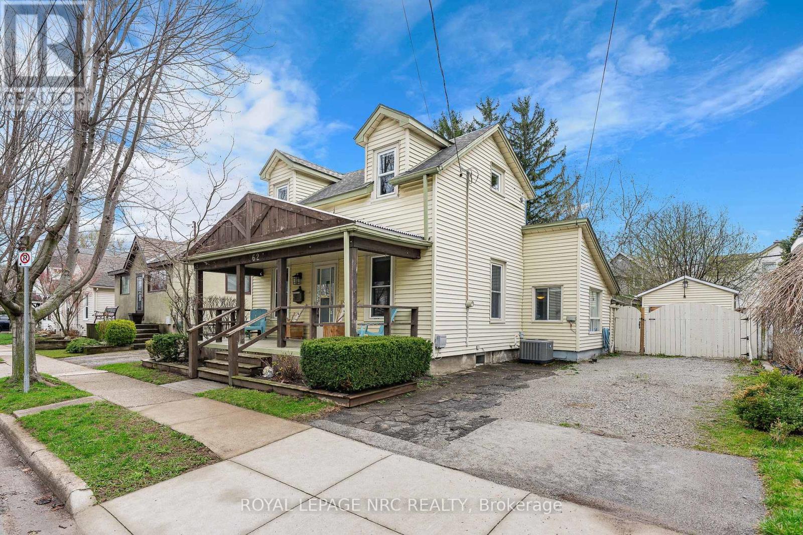 62 Louisa Street, St. Catharines, Ontario  L2R 2J8 - Photo 2 - X13023938