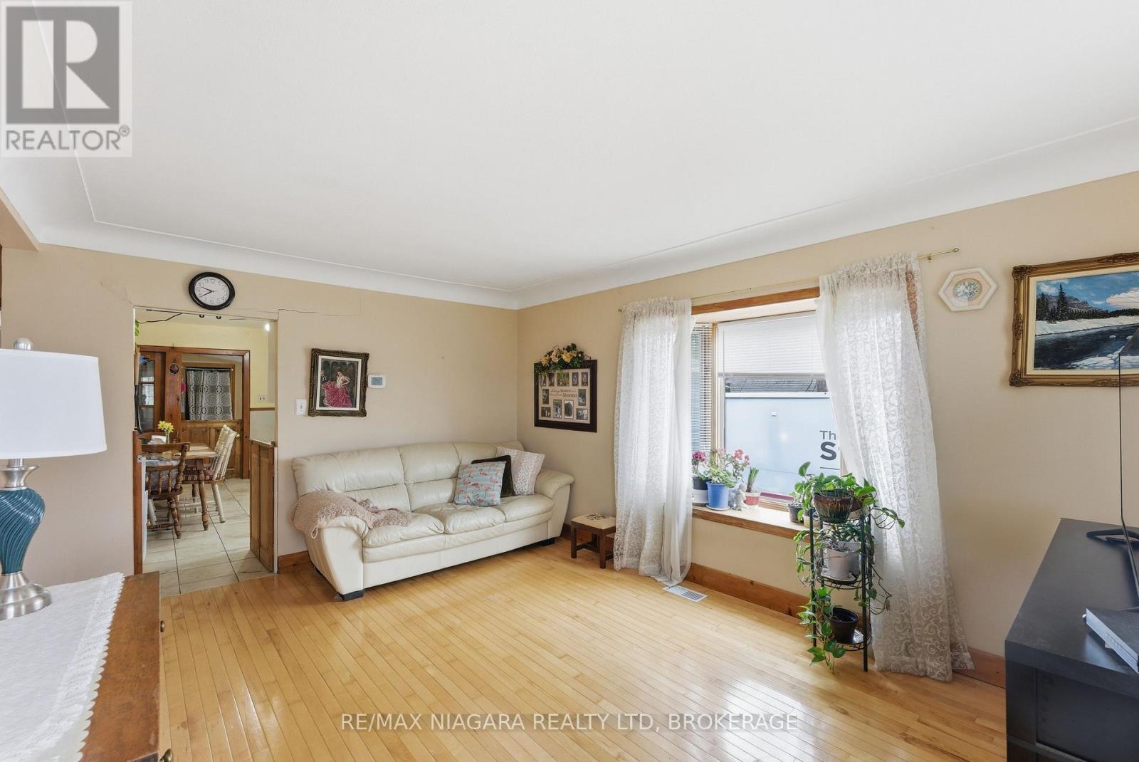 10364 Willodell Road, Niagara Falls, Ontario  L0S 1K0 - Photo 10 - X13024082