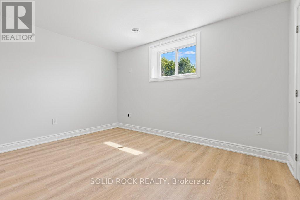 9 Billings Avenue W, South Dundas, Ontario  K0E 1K0 - Photo 30 - X12347206