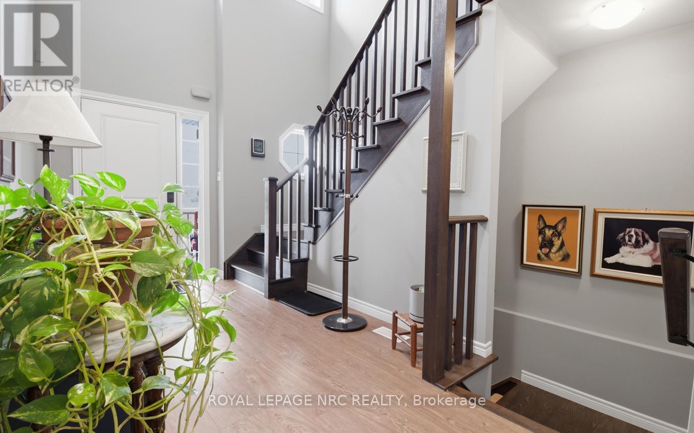 633 Winston Road, Grimsby, Ontario  L3M 0H4 - Photo 6 - X13024156