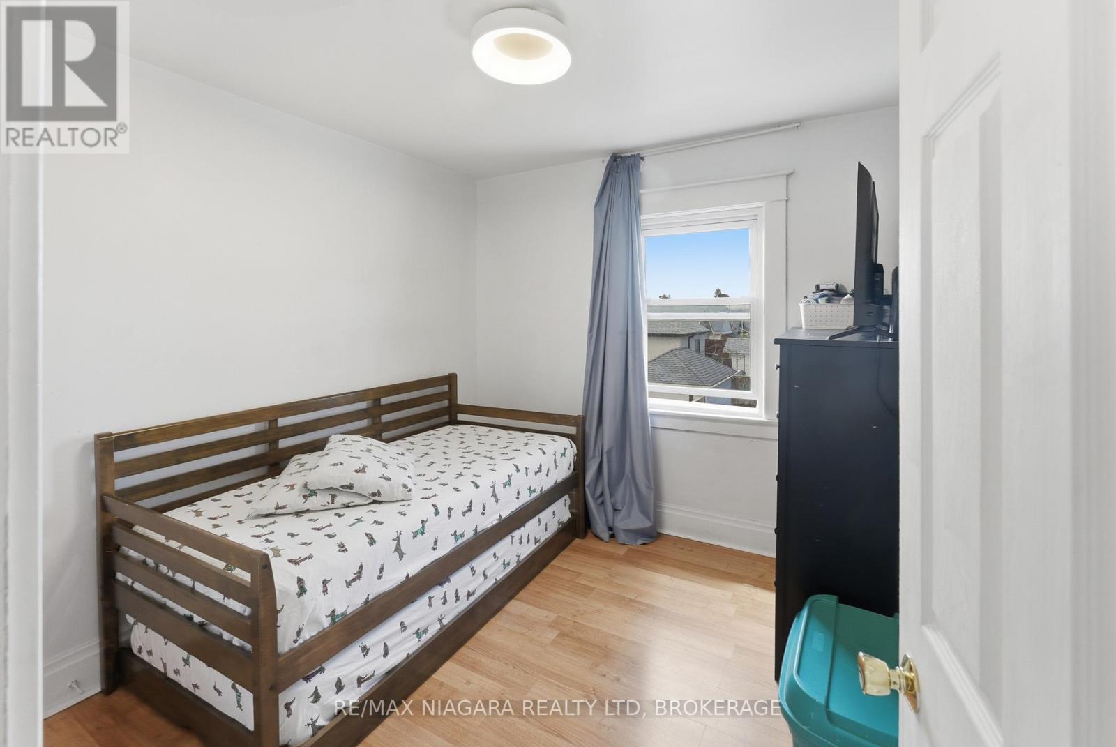 243 Geneva Street, St. Catharines, Ontario  L2R 4R2 - Photo 13 - X13024244