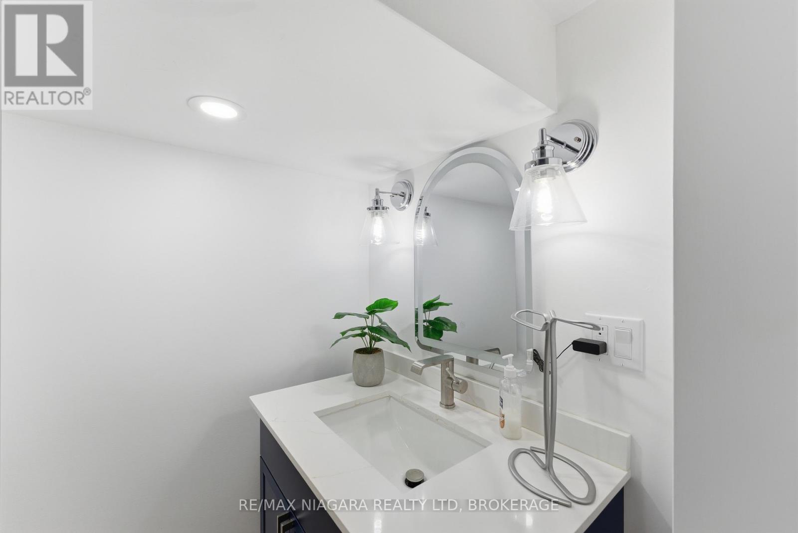 243 Geneva Street, St. Catharines, Ontario  L2R 4R2 - Photo 15 - X13024244