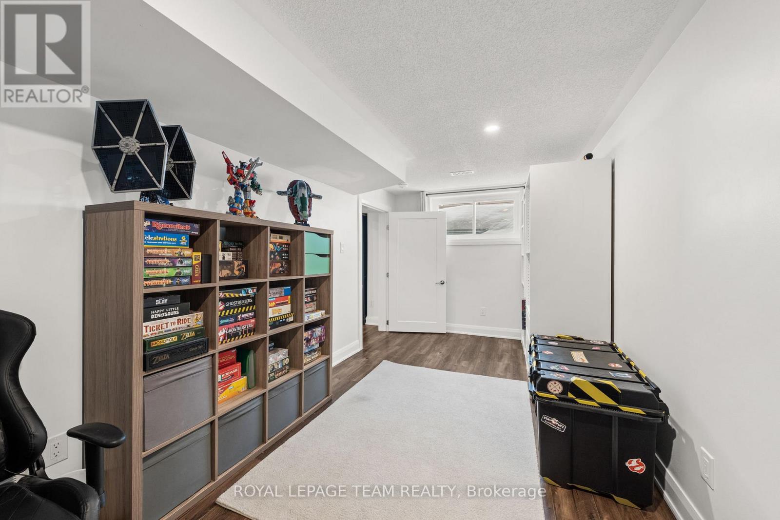 111 Dun Skipper Drive, Ottawa, Ontario  K1X 0G1 - Photo 39 - X12837782