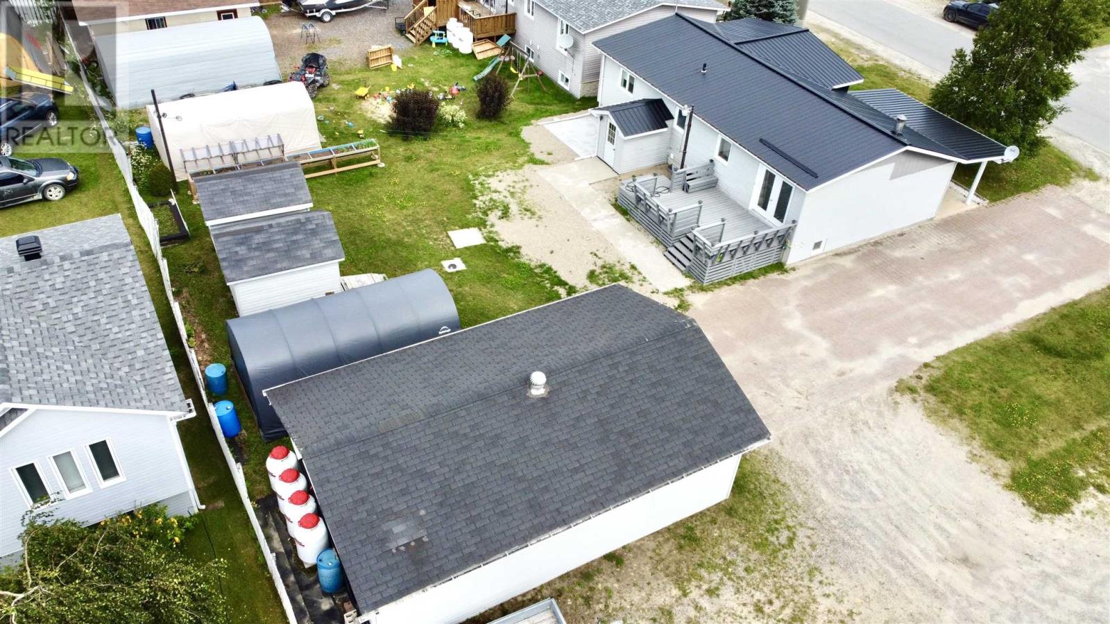 833 Des Rosiers Rue, Dubreuilville, Ontario  P0S 1B0 - Photo 32 - SM260079