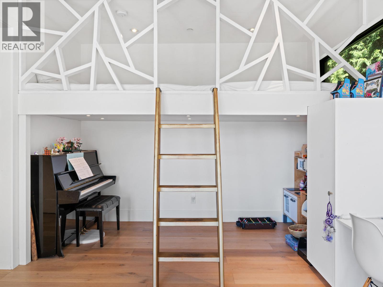 4701 Piccadilly South Road, West Vancouver, British Columbia  V7W 1J8 - Photo 29 - R3113559