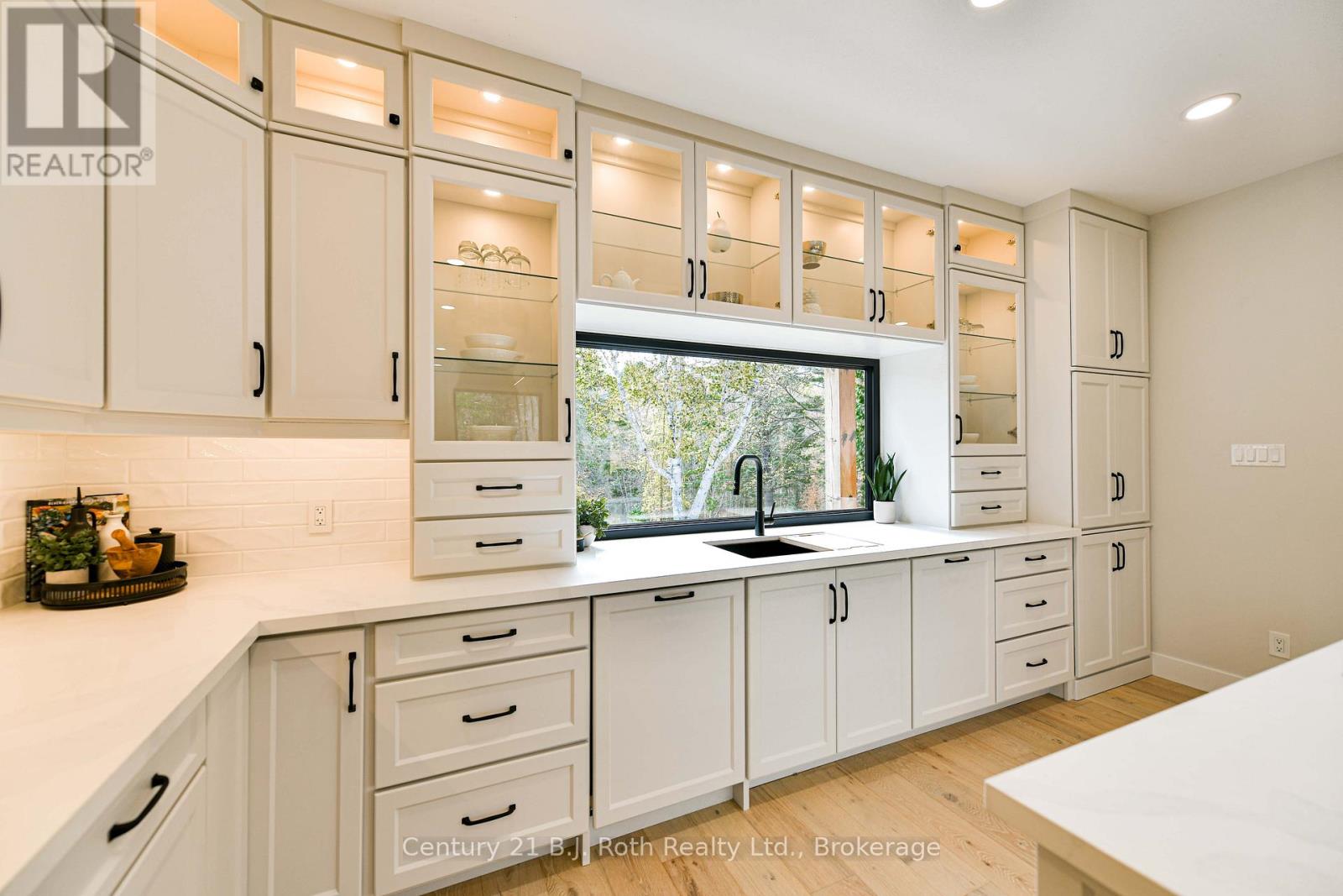 691 South Waseosa Lake Road, Huntsville, Ontario  P1H 2N5 - Photo 11 - X13023940