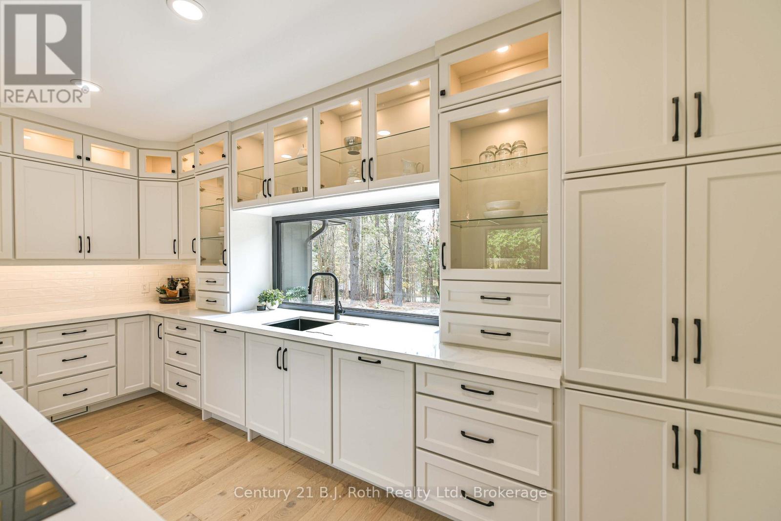 691 South Waseosa Lake Road, Huntsville, Ontario  P1H 2N5 - Photo 12 - X13023940