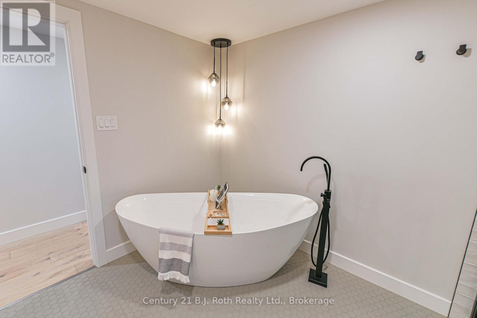 691 South Waseosa Lake Road, Huntsville, Ontario  P1H 2N5 - Photo 32 - X13023940