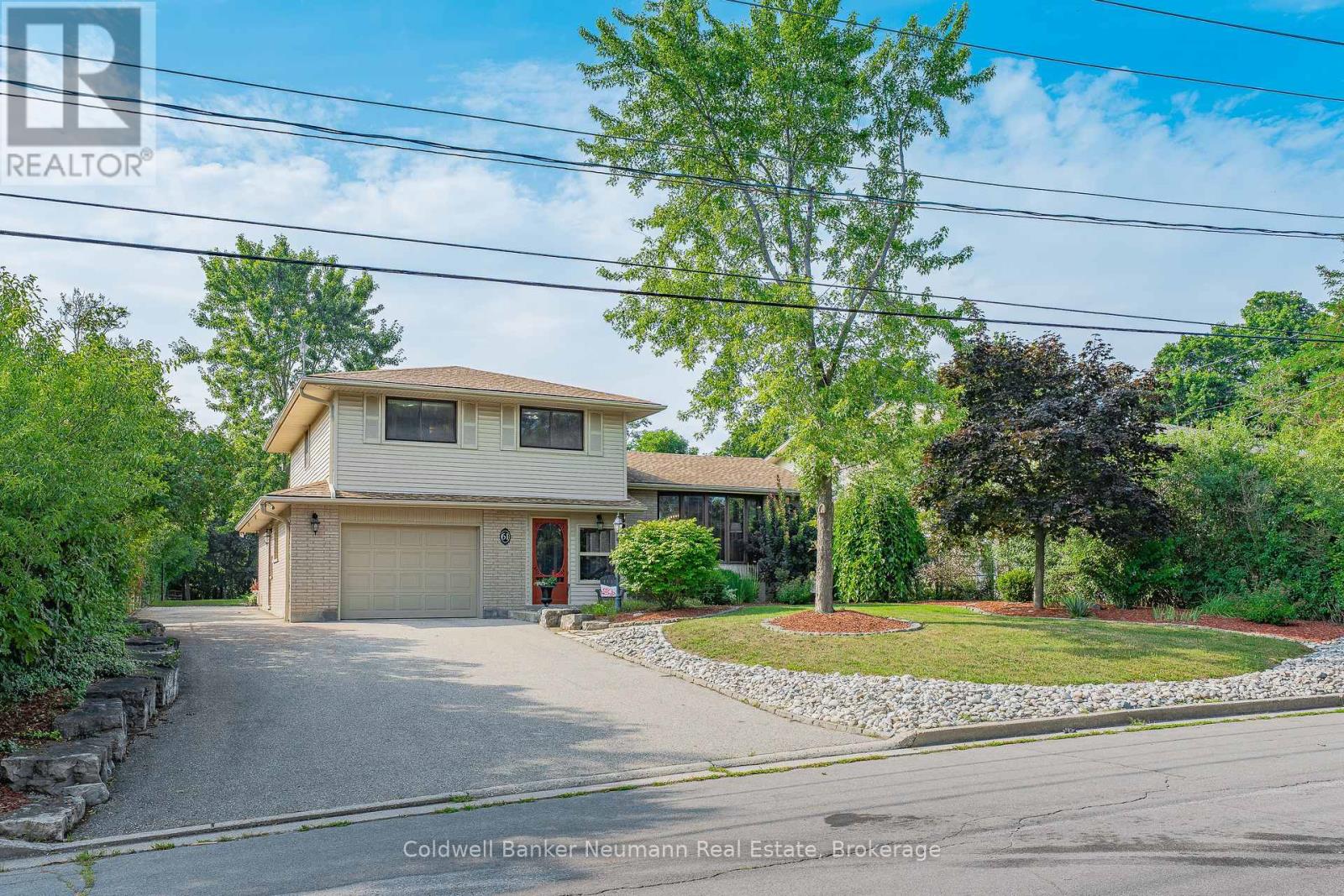 61 Bellevue Street, Guelph, Ontario  N1G 1E9 - Photo 2 - X13024014