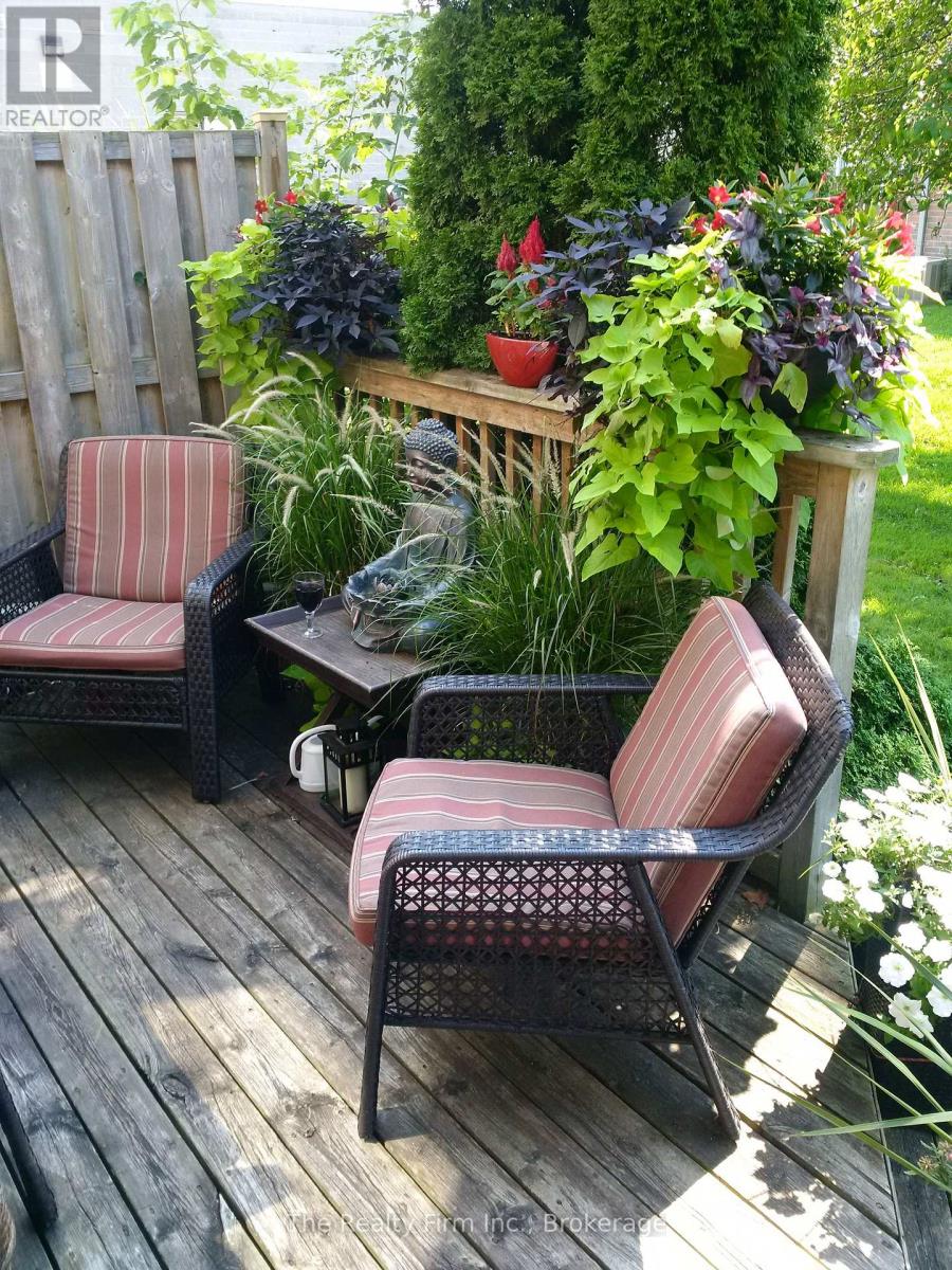 2 - 397 Springbank Avenue N, Woodstock, Ontario  N4T 1P8 - Photo 6 - X12847498