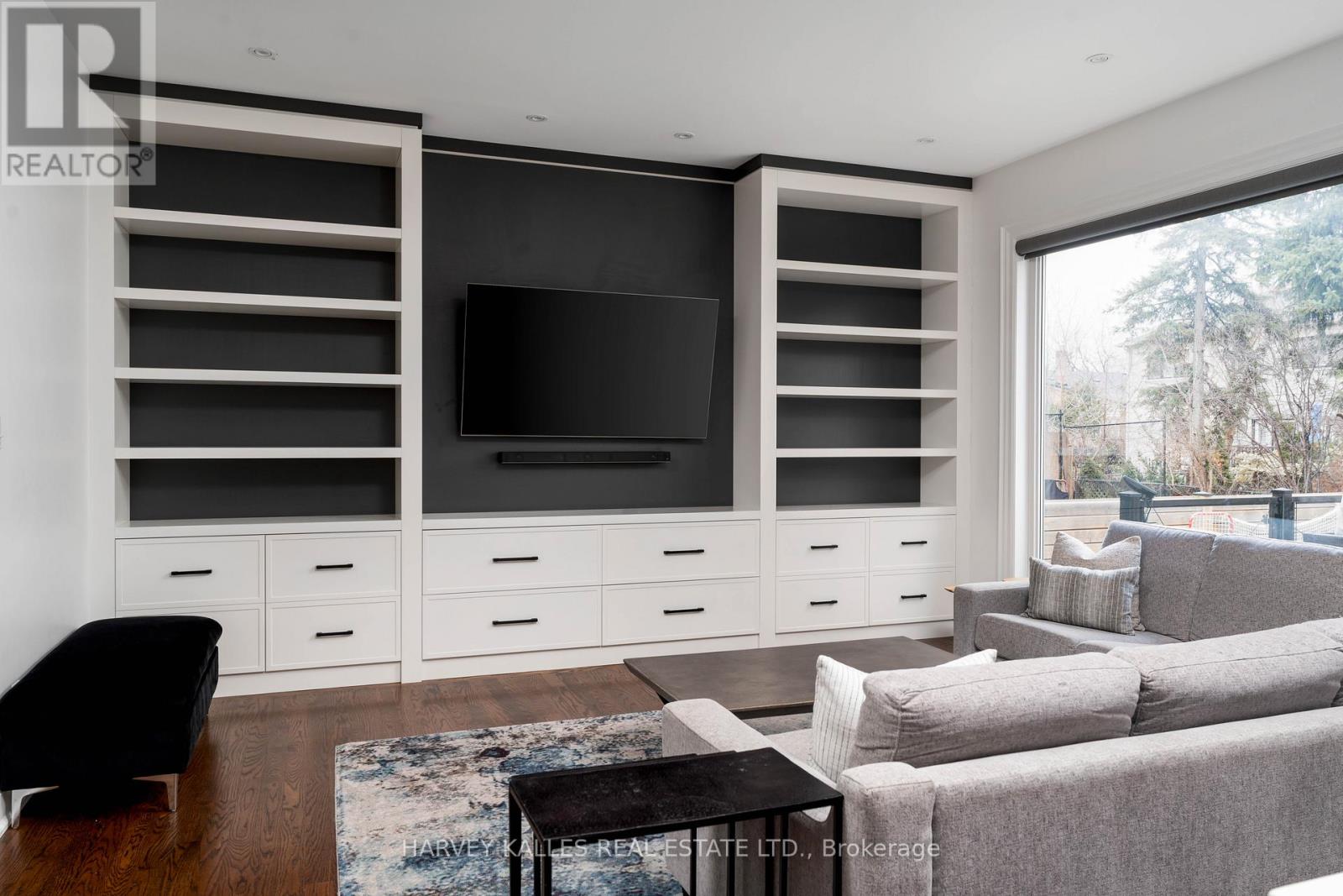 57 Burncrest Drive, Toronto, Ontario  M5M 2Z4 - Photo 13 - C13023922