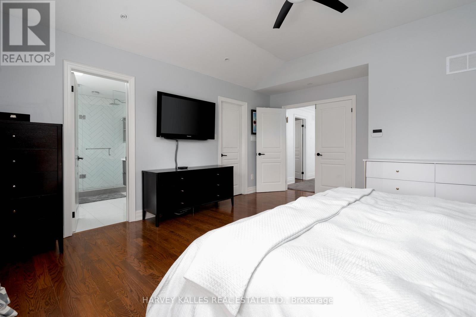 57 Burncrest Drive, Toronto, Ontario  M5M 2Z4 - Photo 19 - C13023922