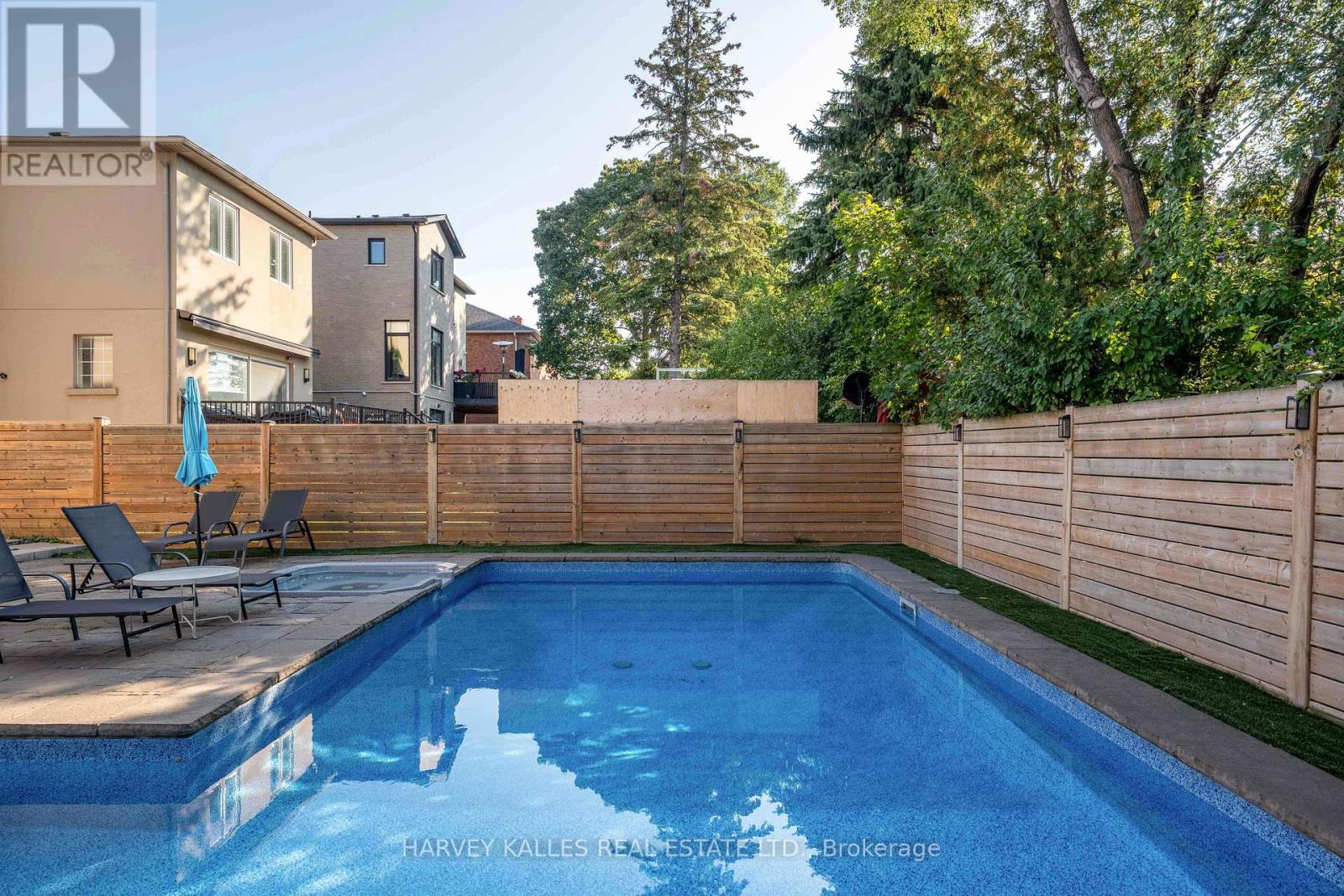 57 Burncrest Drive, Toronto, Ontario  M5M 2Z4 - Photo 42 - C13023922