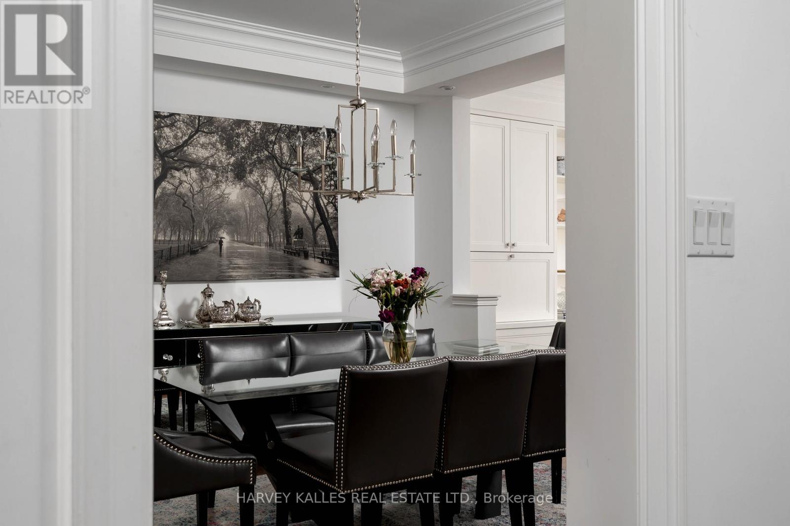 57 Burncrest Drive, Toronto, Ontario  M5M 2Z4 - Photo 9 - C13023922