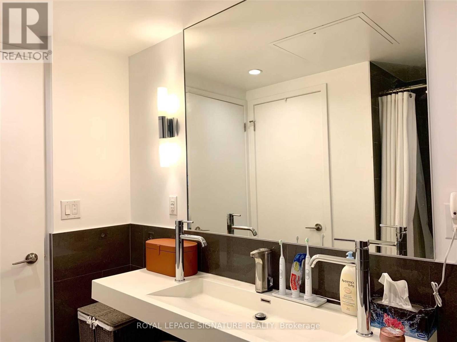 2801 - 70 Distillery Lane, Toronto, Ontario  M5A 0E3 - Photo 13 - C13023998