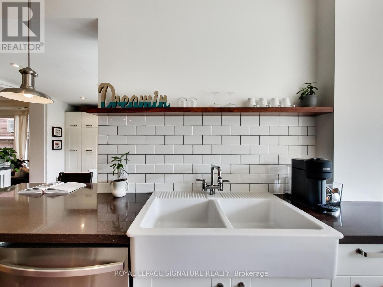 11 Delaware Avenue, Toronto, Ontario  M6H 2S8 - Photo 14 - C13024024