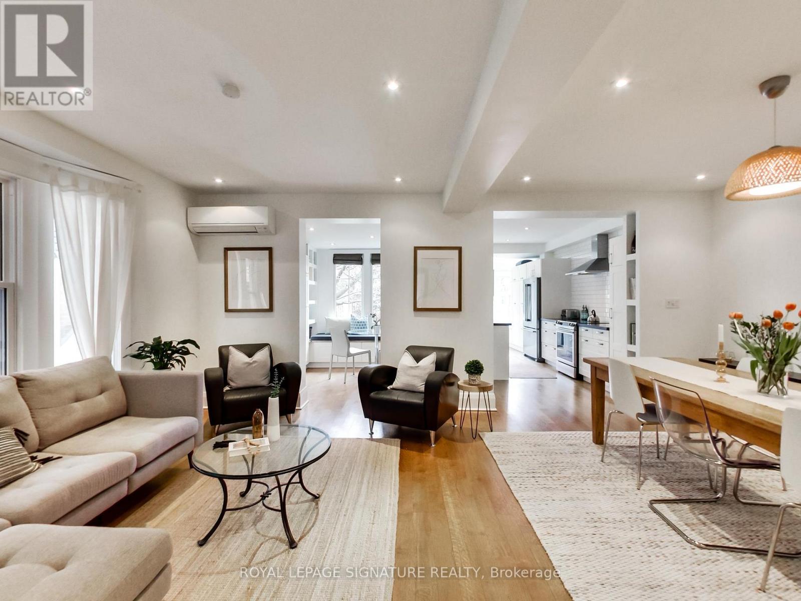 11 Delaware Avenue, Toronto, Ontario  M6H 2S8 - Photo 3 - C13024024