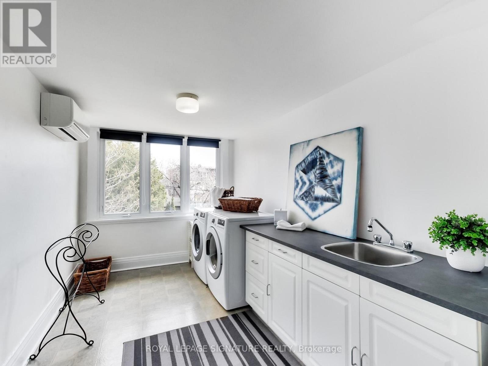 11 Delaware Avenue, Toronto, Ontario  M6H 2S8 - Photo 30 - C13024024