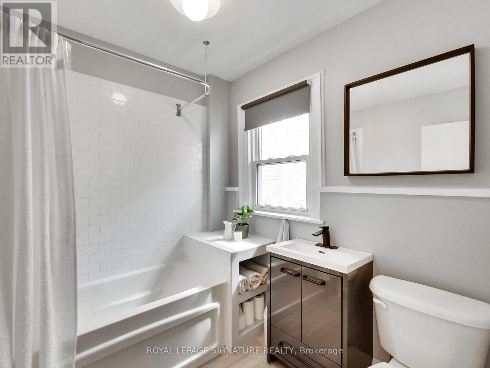 11 Delaware Avenue, Toronto, Ontario  M6H 2S8 - Photo 34 - C13024024