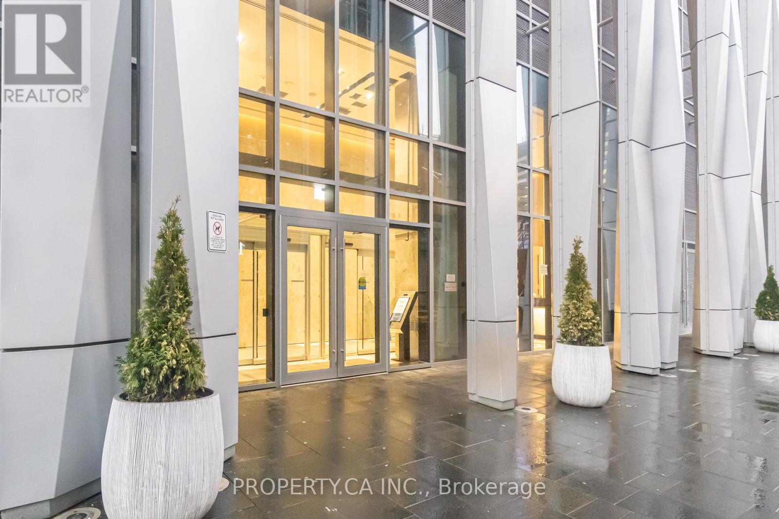 1710 - 1 Yorkville Avenue, Toronto, Ontario  M4W 0B1 - Photo 4 - C13024076