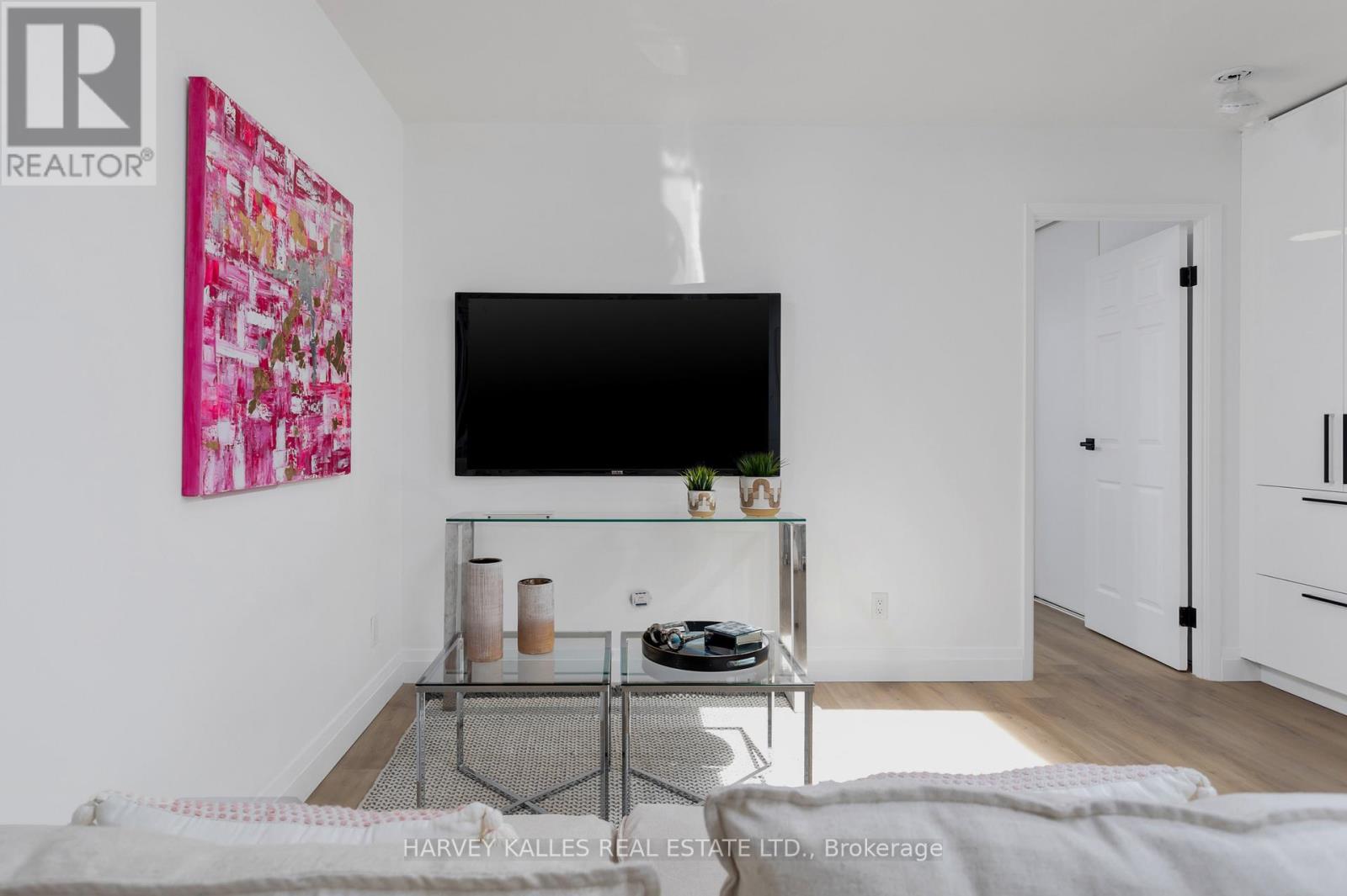 #2 Fl3 - 1106 Dundas Street W, Toronto, Ontario  M6J 1X2 - Photo 20 - C13024086