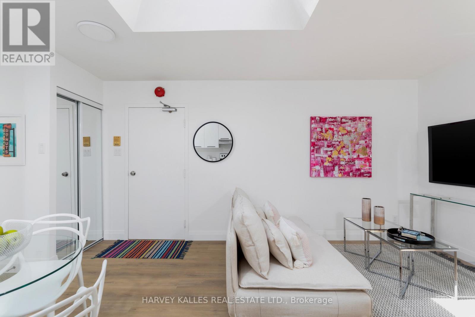 #2 Fl3 - 1106 Dundas Street W, Toronto, Ontario  M6J 1X2 - Photo 21 - C13024086