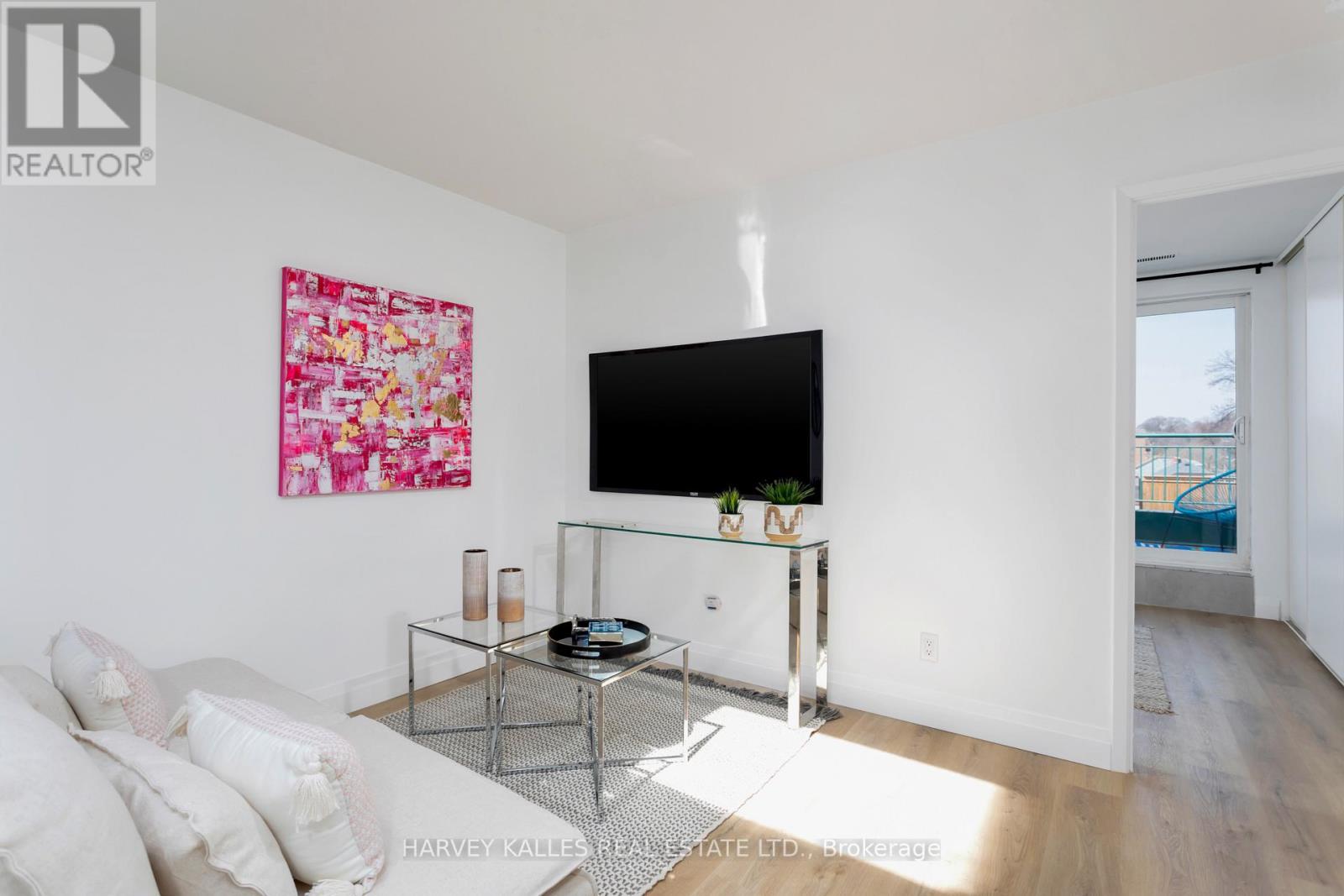 #2 Fl3 - 1106 Dundas Street W, Toronto, Ontario  M6J 1X2 - Photo 22 - C13024086