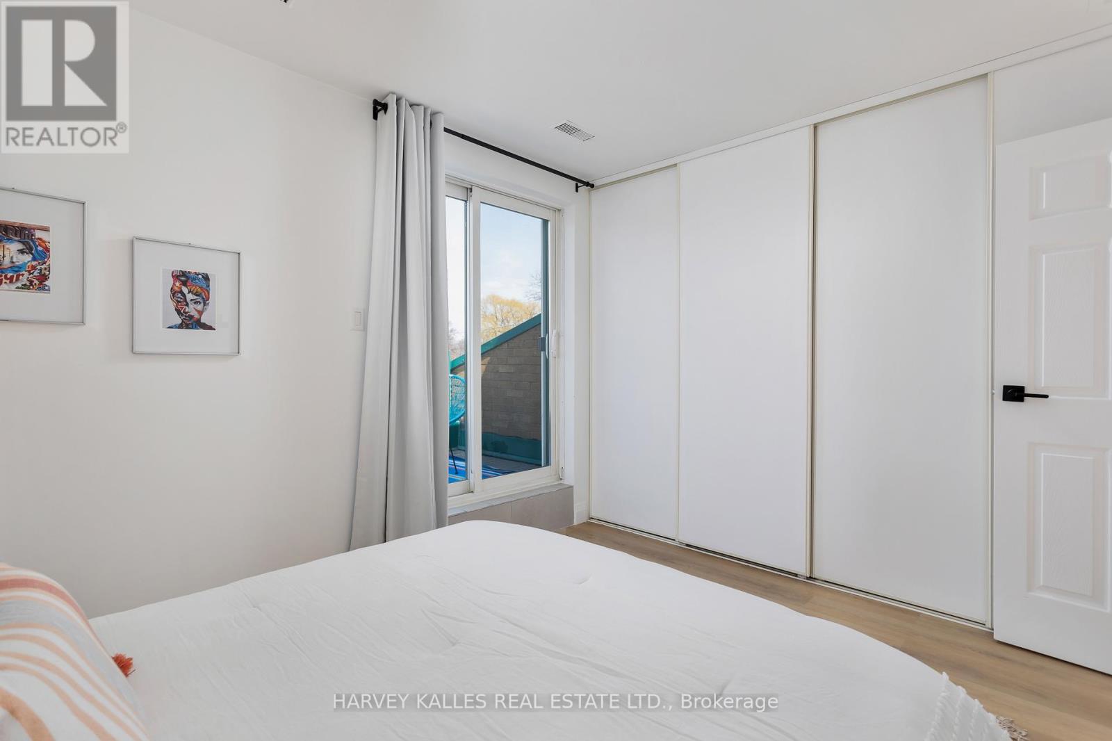 #2 Fl3 - 1106 Dundas Street W, Toronto, Ontario  M6J 1X2 - Photo 26 - C13024086