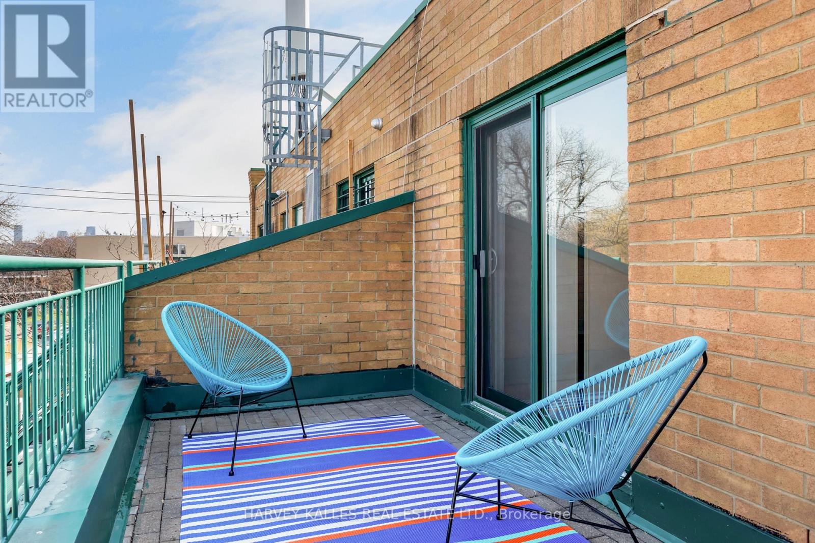 #2 Fl3 - 1106 Dundas Street W, Toronto, Ontario  M6J 1X2 - Photo 31 - C13024086