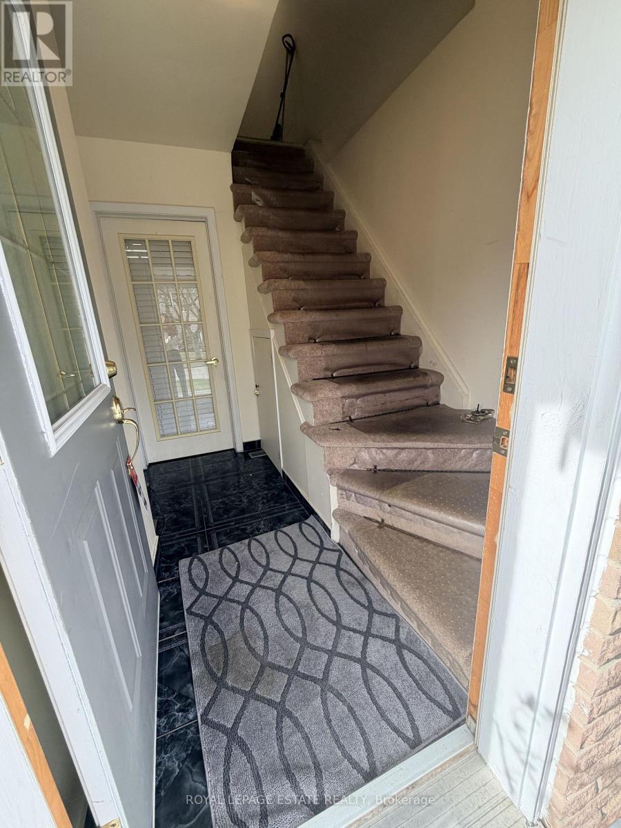 Upper - 212 Byng Avenue, Toronto (Willowdale East), Ontario  M2N 4L1 - Photo 13 - C13024122