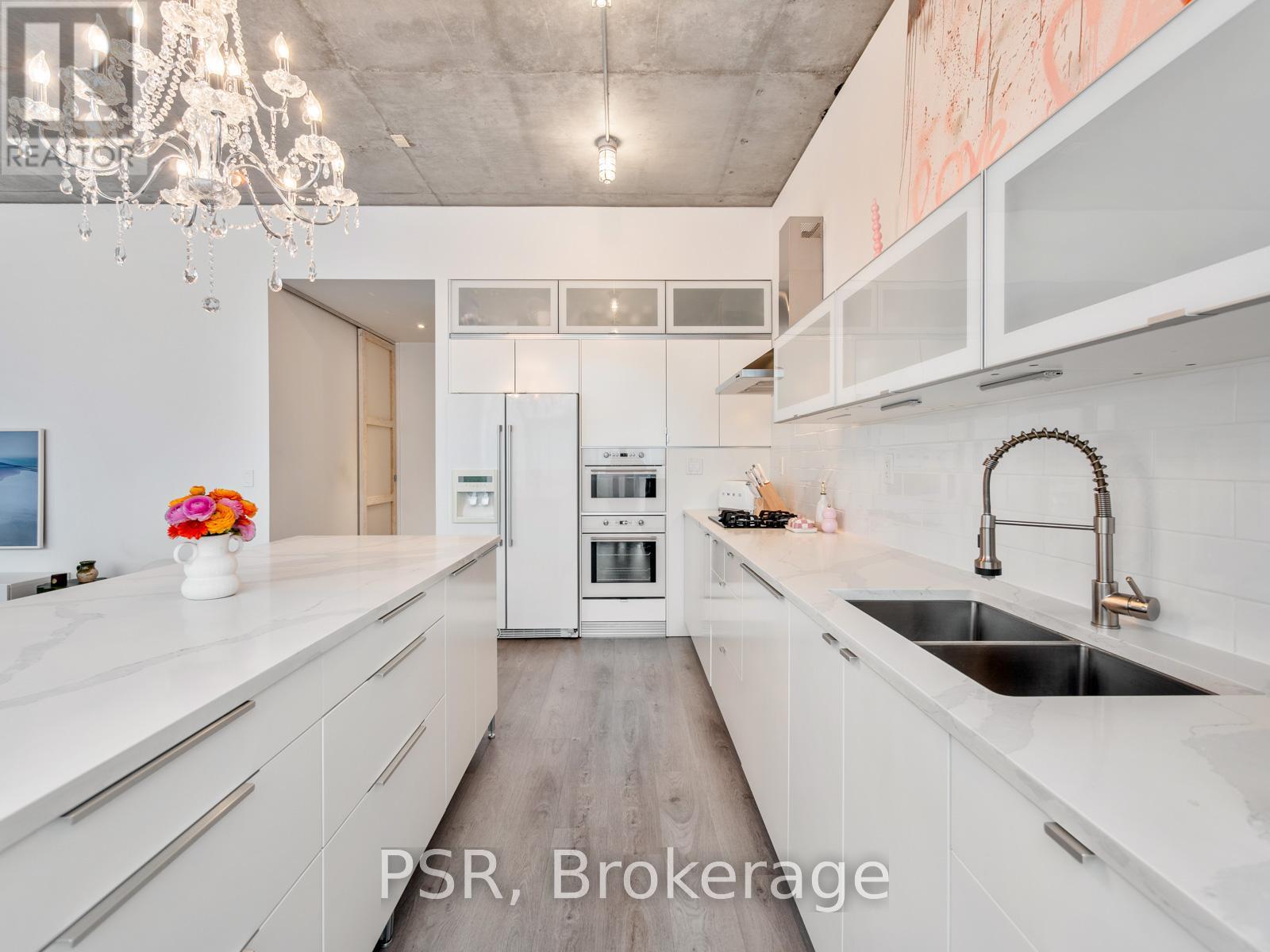 313 - 60 Bathurst Street, Toronto, Ontario  M5V 2P7 - Photo 4 - C13024128