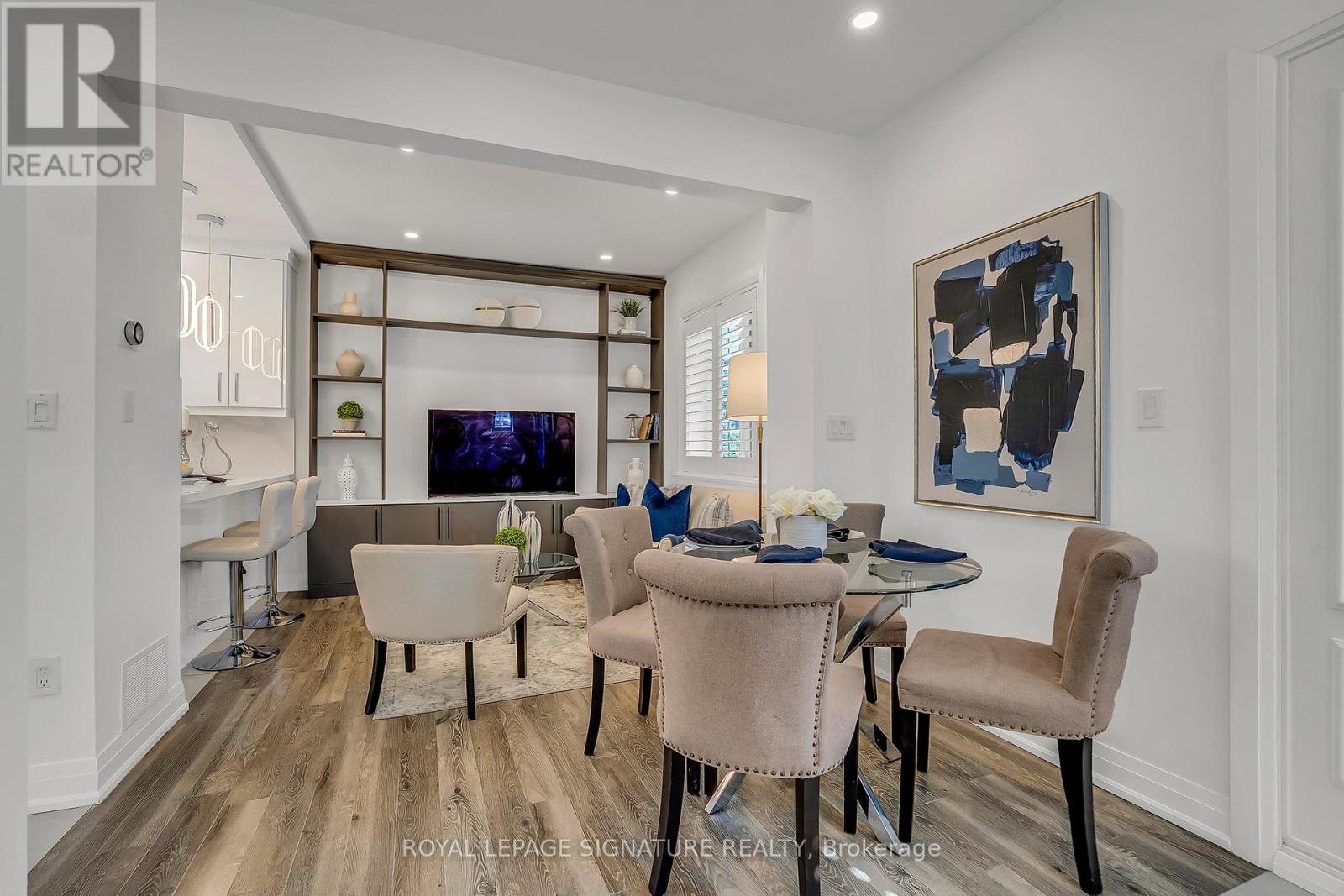 70 Clovelly Avenue, Toronto, Ontario  M6C 1Y3 - Photo 7 - C13024176