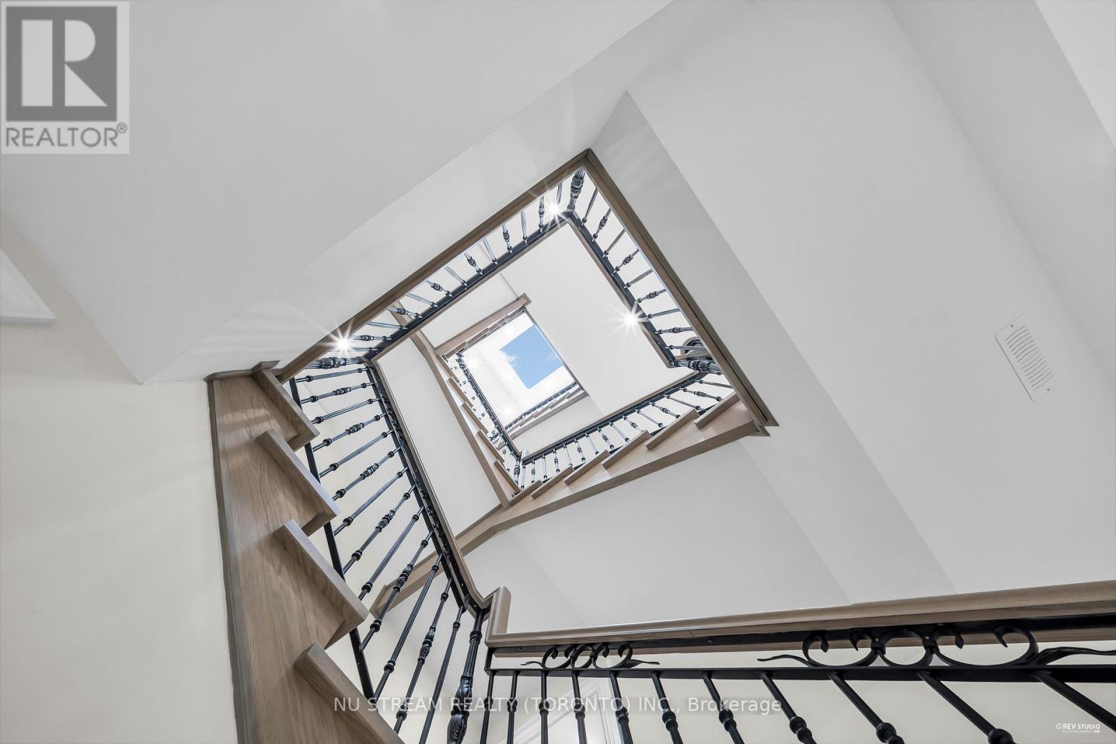 108 Abitibi Avenue, Toronto, Ontario  M2M 2V6 - Photo 18 - C13024186