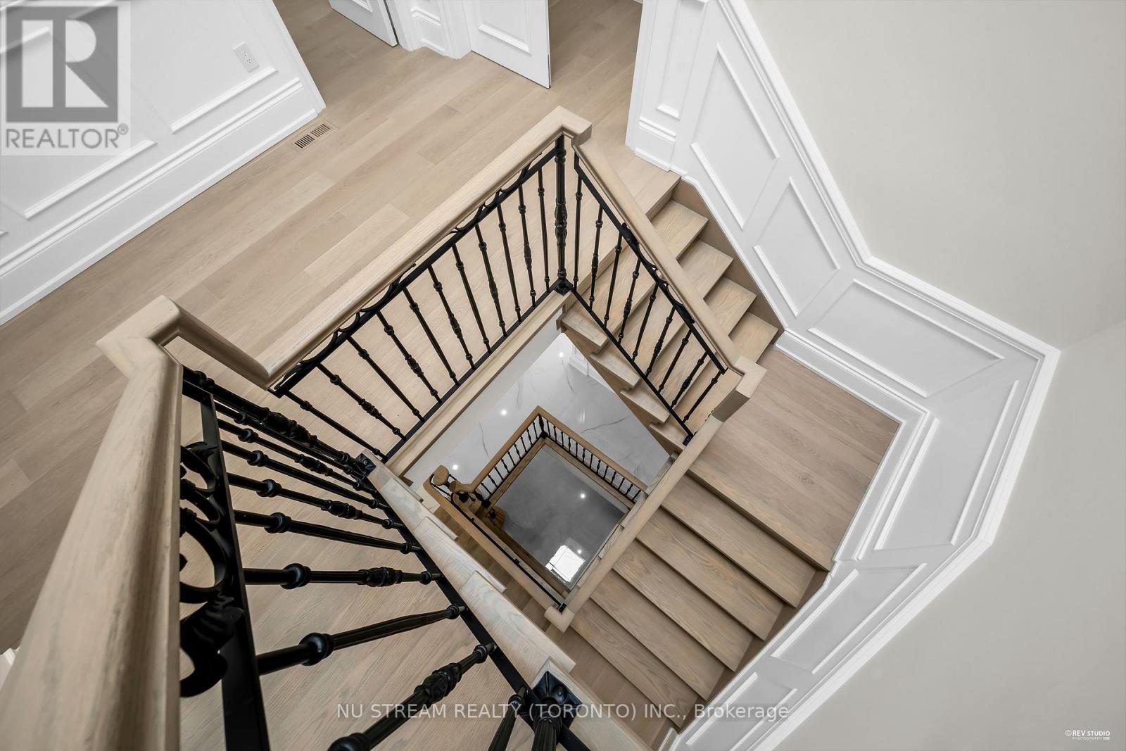 108 Abitibi Avenue, Toronto, Ontario  M2M 2V6 - Photo 19 - C13024186