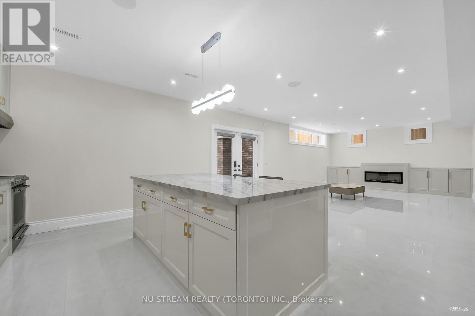 108 Abitibi Avenue, Toronto, Ontario  M2M 2V6 - Photo 33 - C13024186