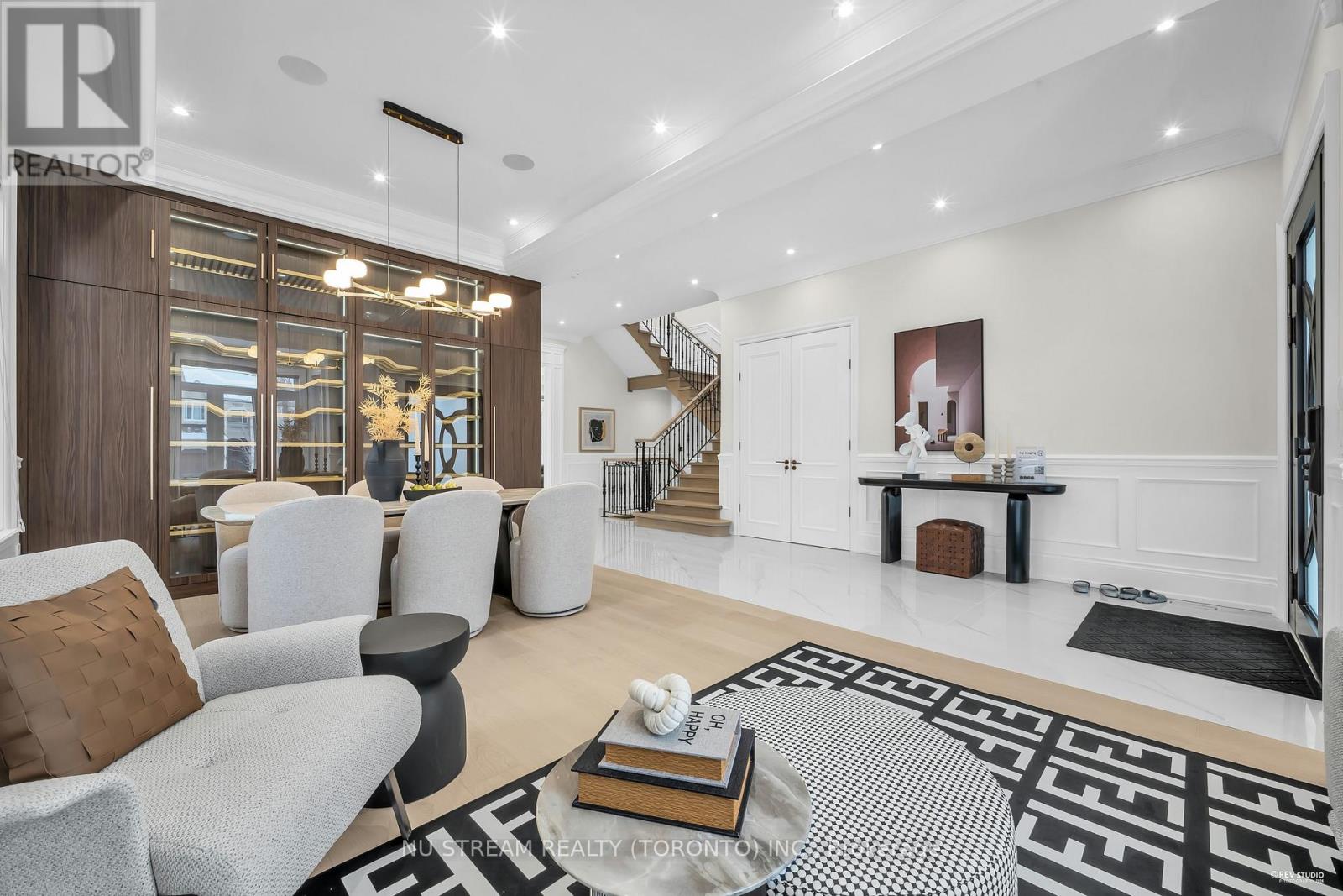 108 Abitibi Avenue, Toronto, Ontario  M2M 2V6 - Photo 5 - C13024186