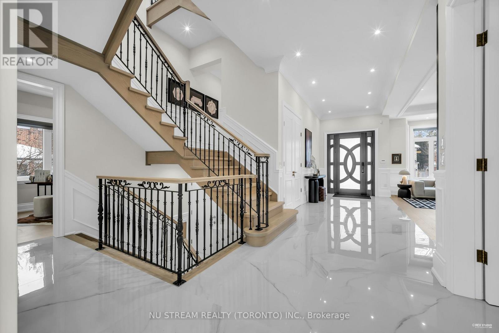 108 Abitibi Avenue, Toronto, Ontario  M2M 2V6 - Photo 6 - C13024186